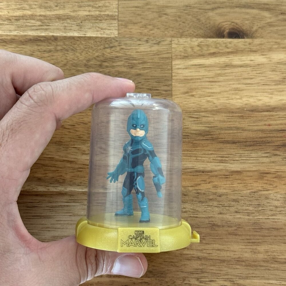ZAG TOYS DOMEZ-CAPTAIN MARVEL-YON‎ ROGG FIGURE READ BUNDLE AND SAVE!!